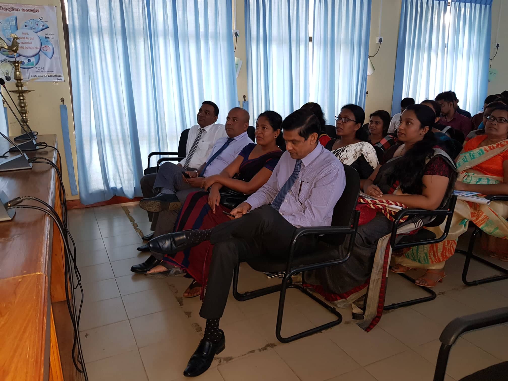 Smokeless tobacco and Areca nut cessation training programme for dental surgeons, Uva Province